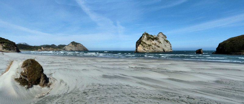 E (149) Wharariki Beach.JPG